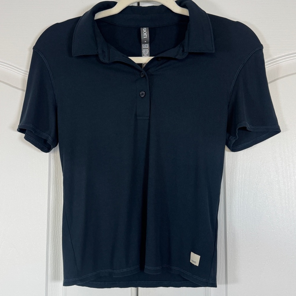 Vuori Navy Blue Ribbed Short Sleeve Performance Polo Shirt Size Medium - Picture 3 of 9